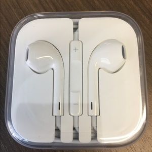 🆕 NWOT - Apple ear buds...never opened!